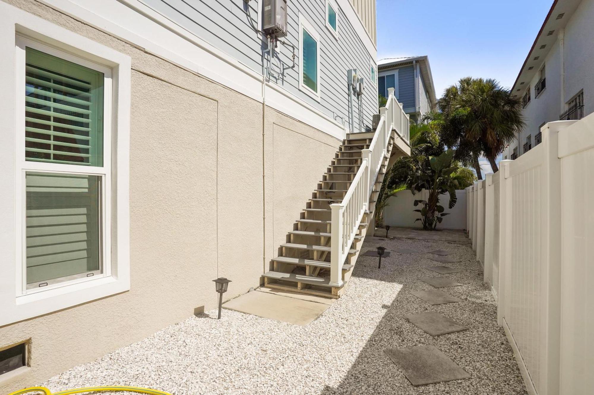 Redington Beach Townhouse 16303 Villa St. Pete Beach Exterior photo